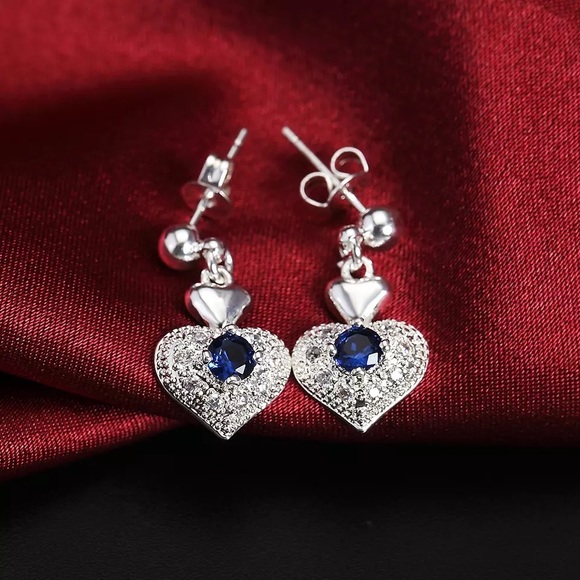♦️SALE♦️ 925 Sterling Silver Blue Crystal Heart Pendant Set - Picture 6 of 10